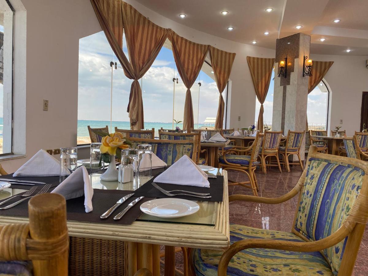 Tolip Inn Resort Fāʼid Екстериор снимка