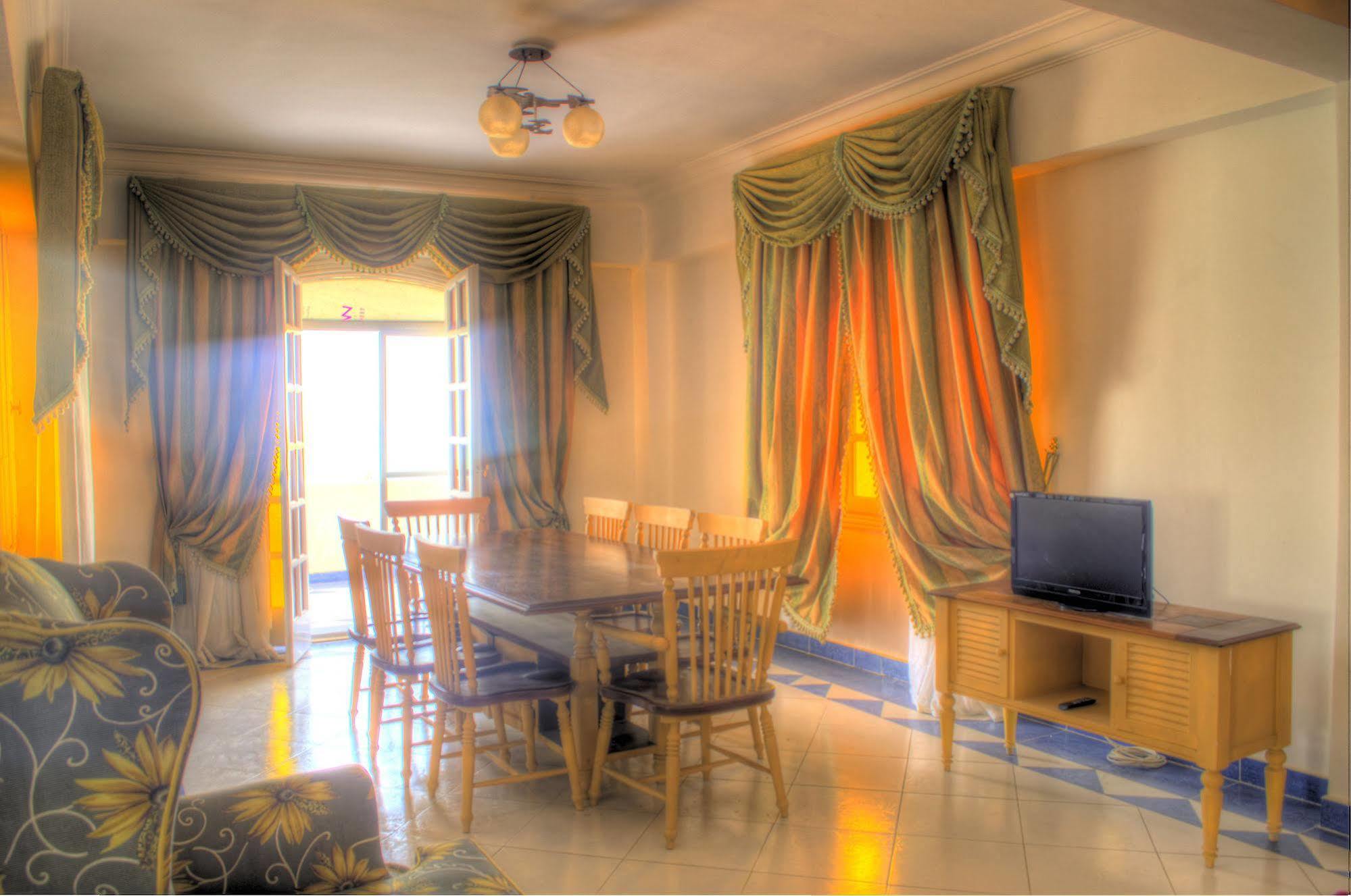 Tolip Inn Resort Fāʼid Екстериор снимка