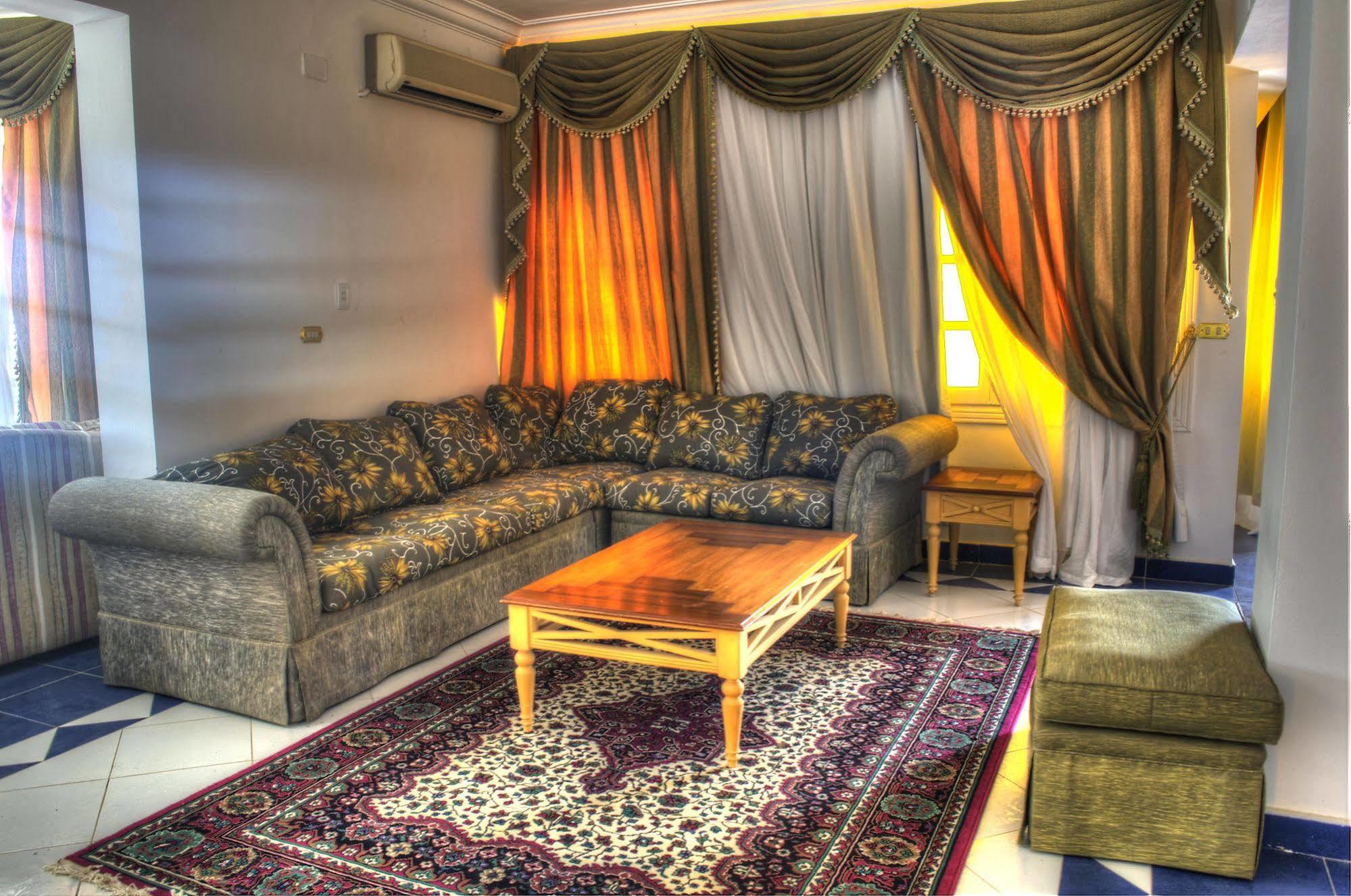 Tolip Inn Resort Fāʼid Екстериор снимка