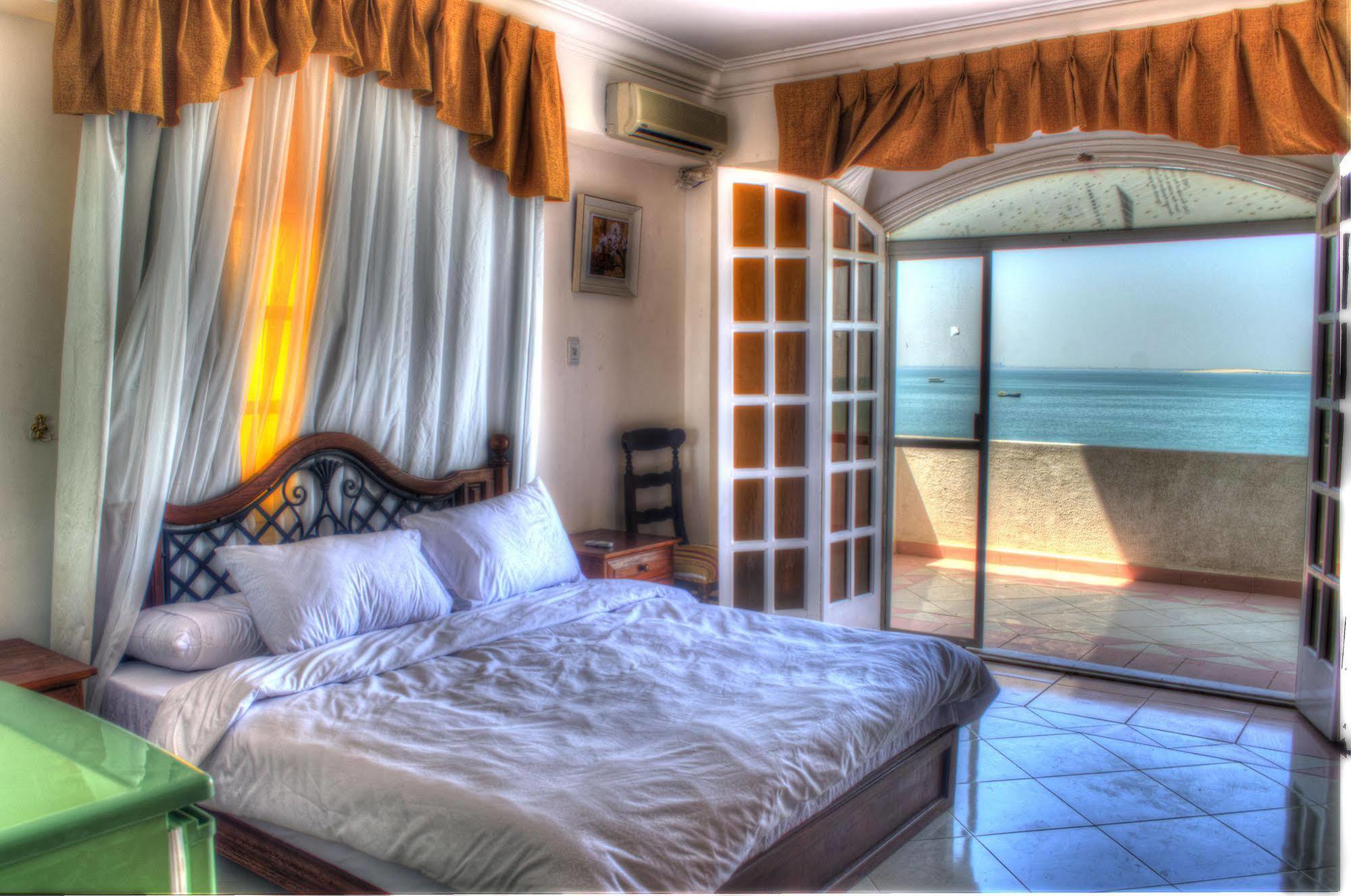 Tolip Inn Resort Fāʼid Екстериор снимка