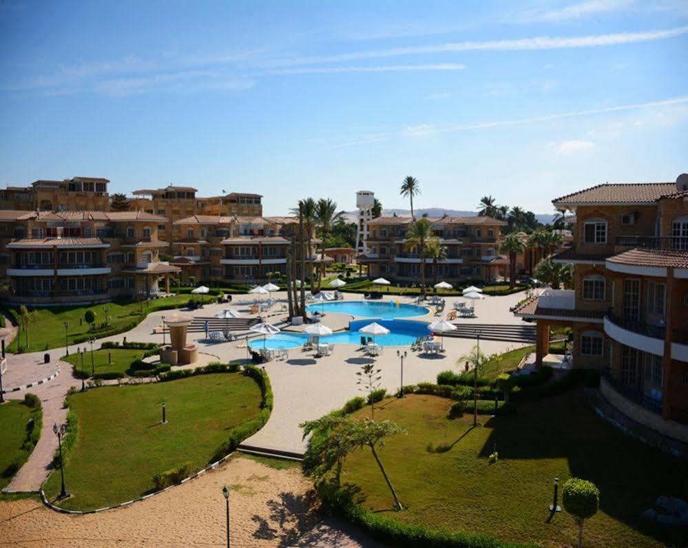 Tolip Inn Resort Fāʼid Екстериор снимка